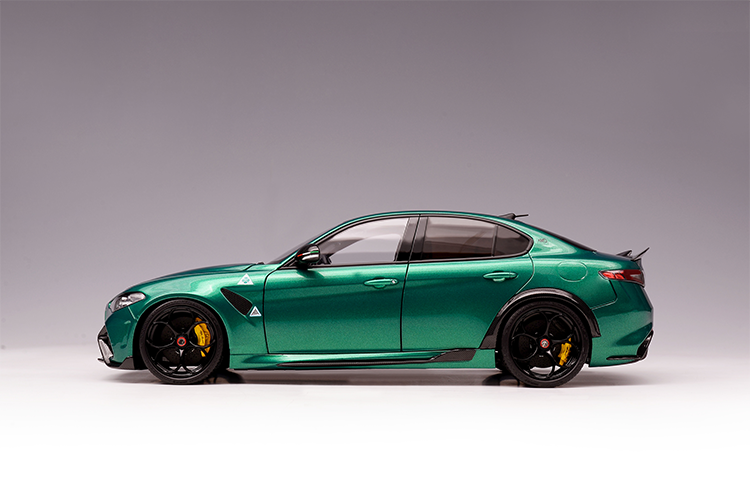 MH Romeo Giulia GTA Simulationsautomodell 1 18 Sammlerornamente