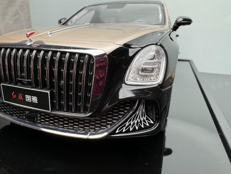 Hongqi Guoya 1:18 Resin Model Car – Black Gold Hardcover Limited Edition (1 of 399)