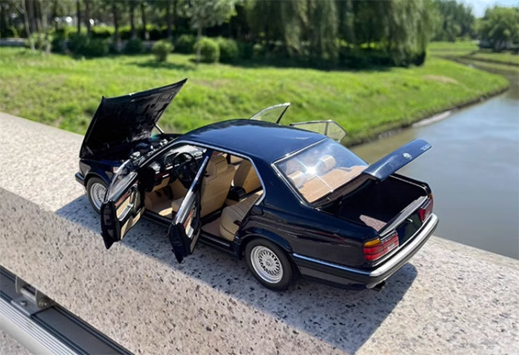 1: 18 MINICHAMPS 730I (E32) 1986 года, легкосплавная автомобильная модель 7 серии