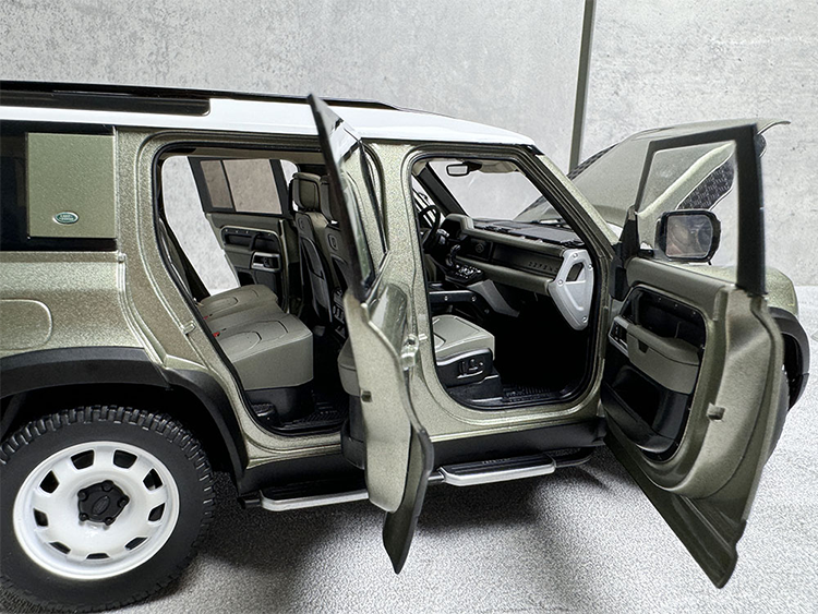 Almost Real 1:18 New Land Rover Defender 110 Kit 2020 Alloy Car Model Premium Collectibles, Souvenirs, Gifts