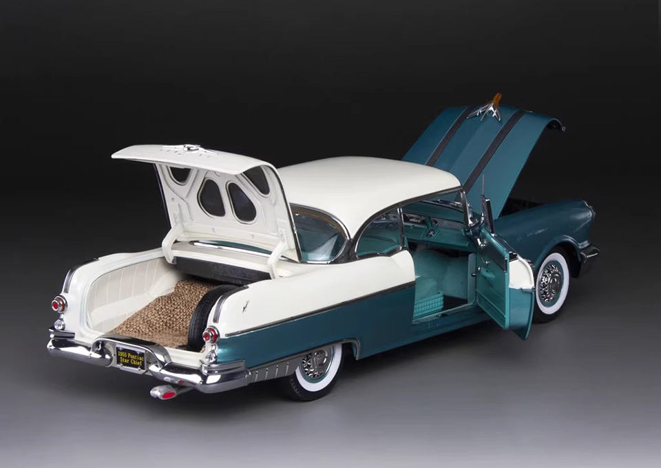 Модель автомобиля SunStar Platinum 1/18 Alloy 1955 Pontiac