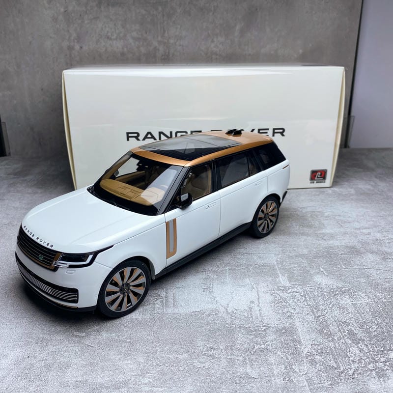 LCD 1:18 Range Rover Honor Genesis Long Edition 2022 Legierung Vollständig offenes Automodell