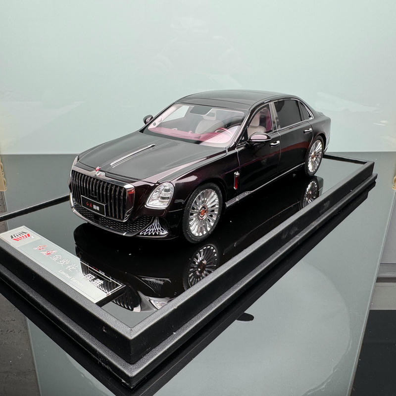 Hongqi Guoya 1:18 Resin Model Car – Purple Hardcover Limited Edition (1 of 399)