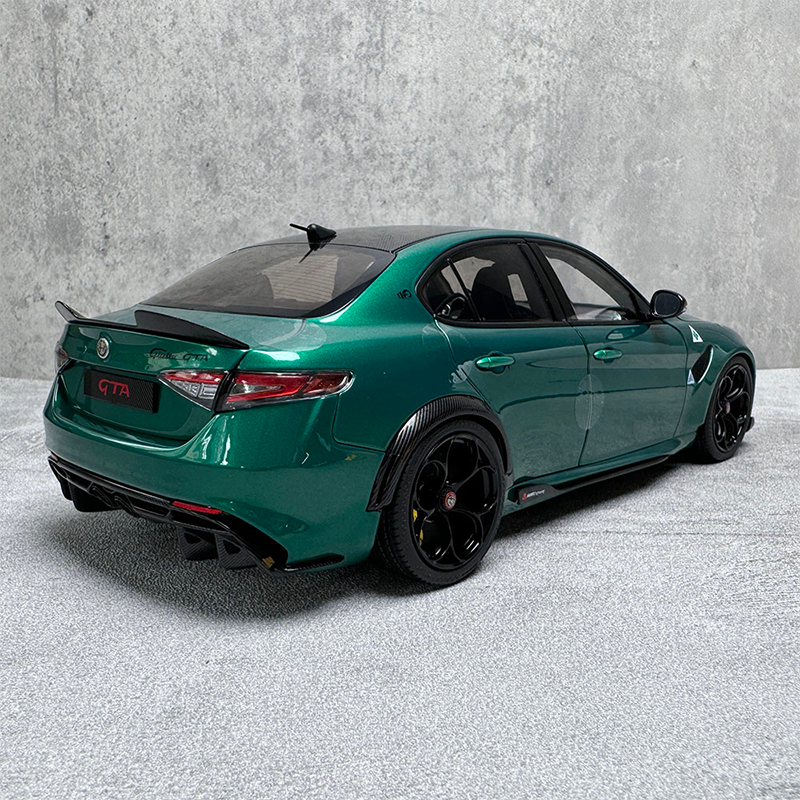 MH Romeo Giulia GTA Simulationsautomodell 1 18 Sammlerornamente