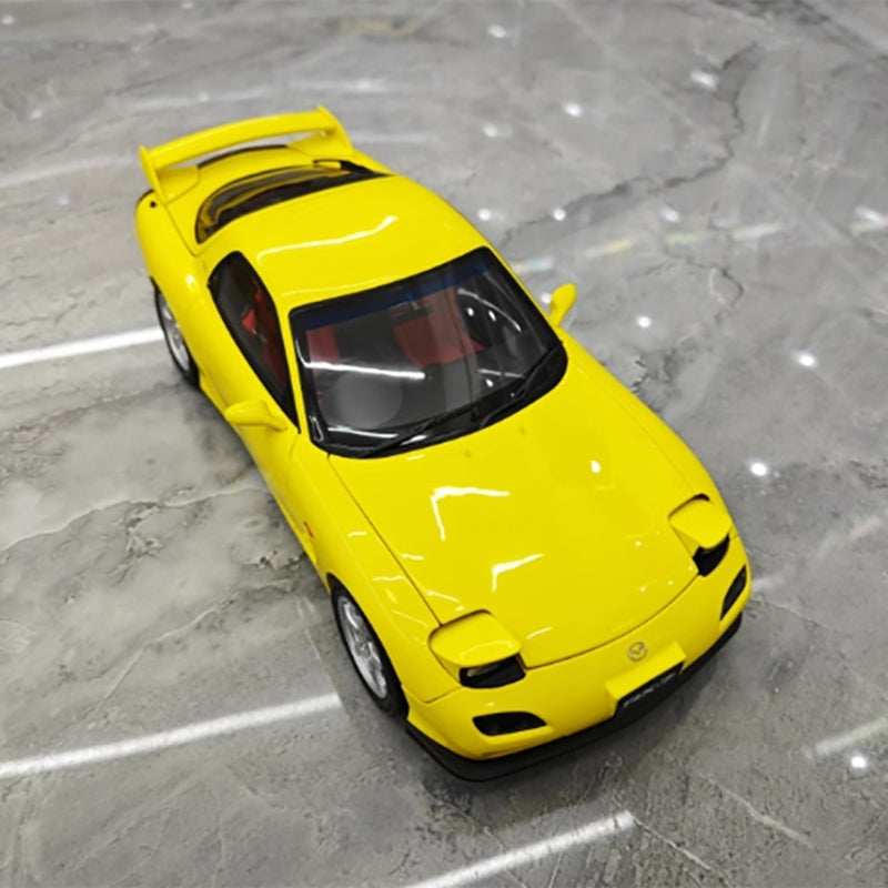 Polar Master Mazda RX7 Limited Edition Simulation Automodell aus Metalllegierung mit Motor im Maßstab 1:18