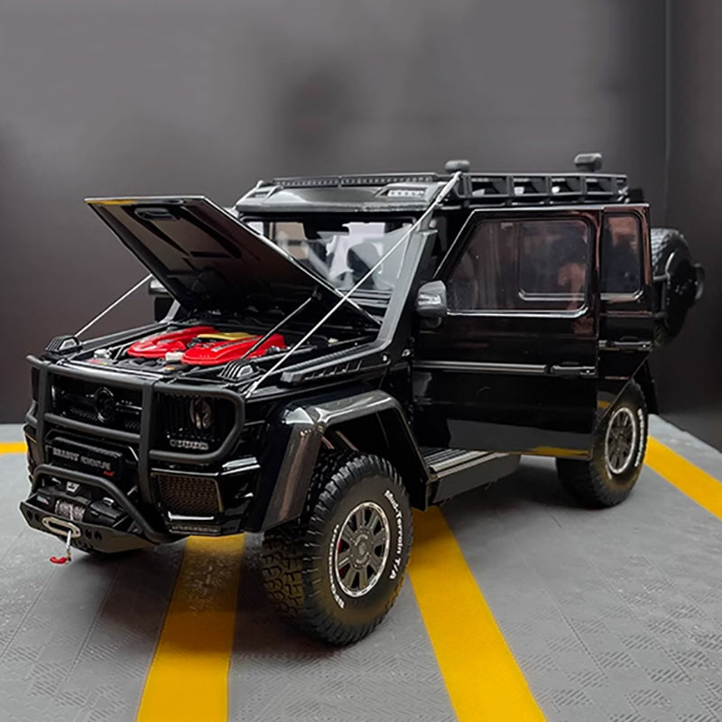 Почти Реальная модель автомобиля G500 4 * 4 550 Adventure Edition 1:18 из сплава (860303)