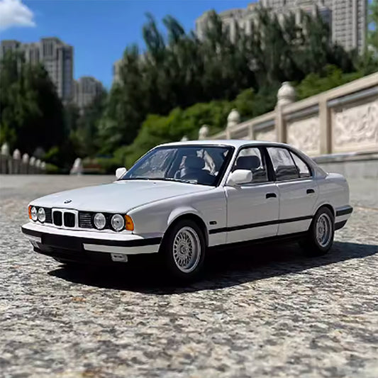 1:18 Minichamps BMW 535i (E34) 1988 Alu-Automodell 5er