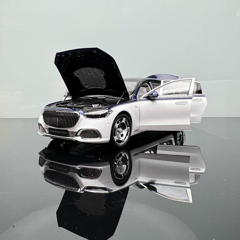 Almost Real 1:18 Mercedes-Maybach S-Class 2021 Diecast – Blue & White