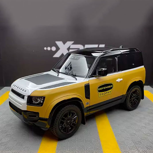 ALMOSTREAL 1:18 Defender 90 2023 Salute Edition, Automodell aus Legierung (810710)