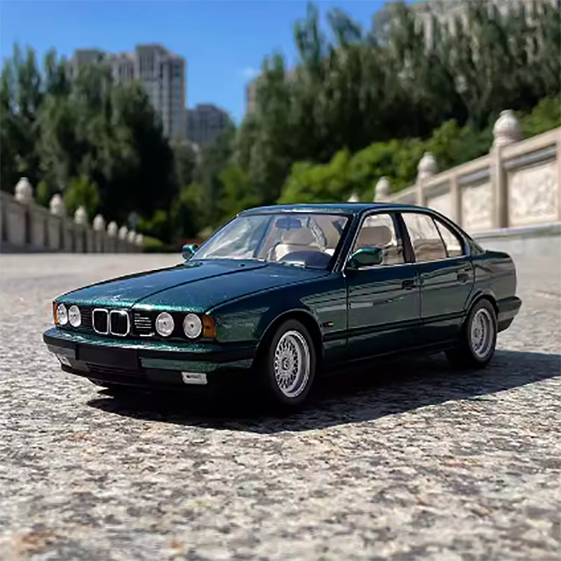 1:18 Minichamps BMW 535i (E34) 1988 Alu-Automodell 5er